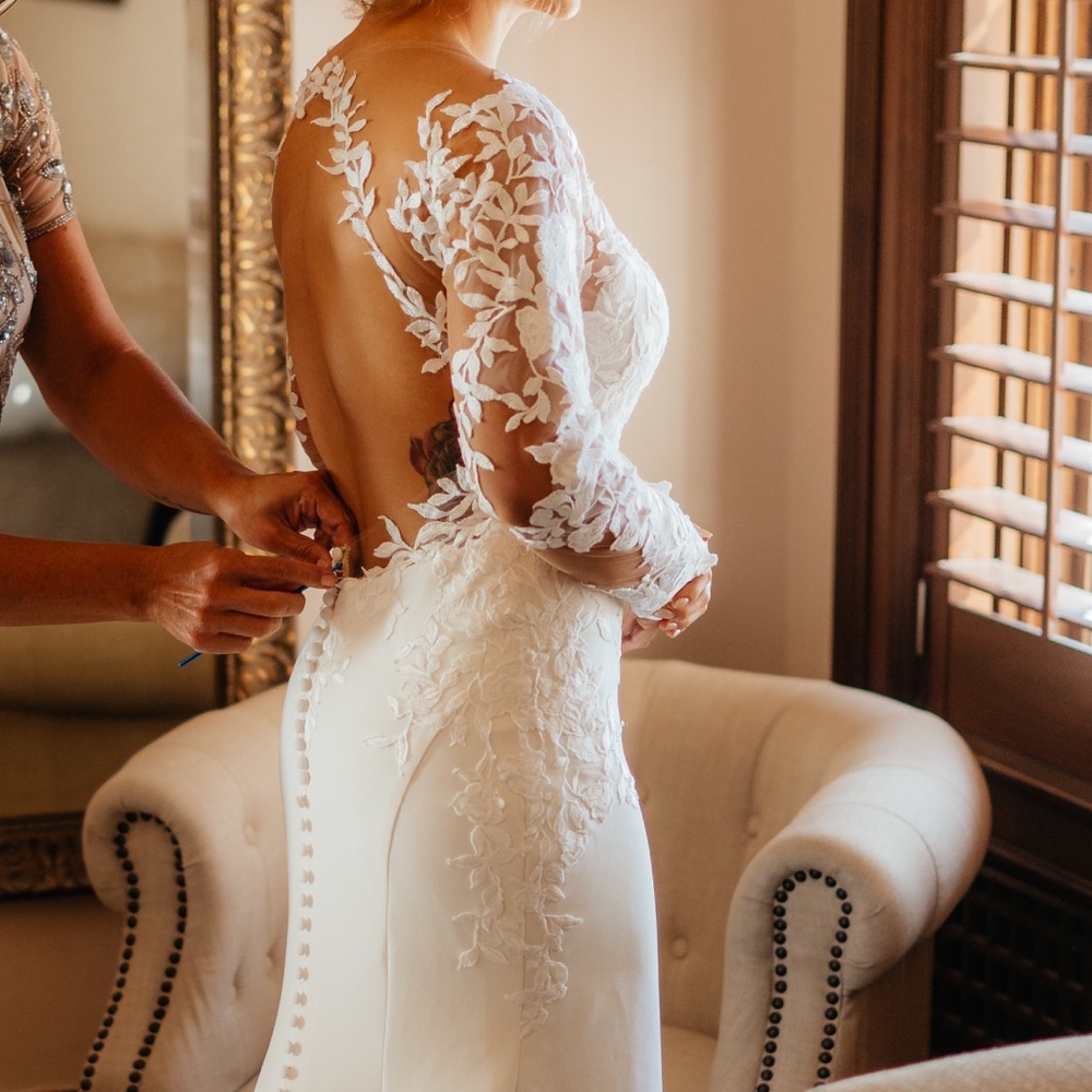 Essence of Australia Wedding Dress size 8 10
